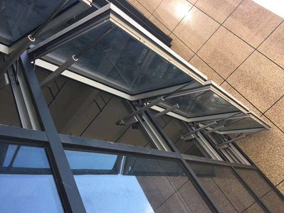采光排烟天窗